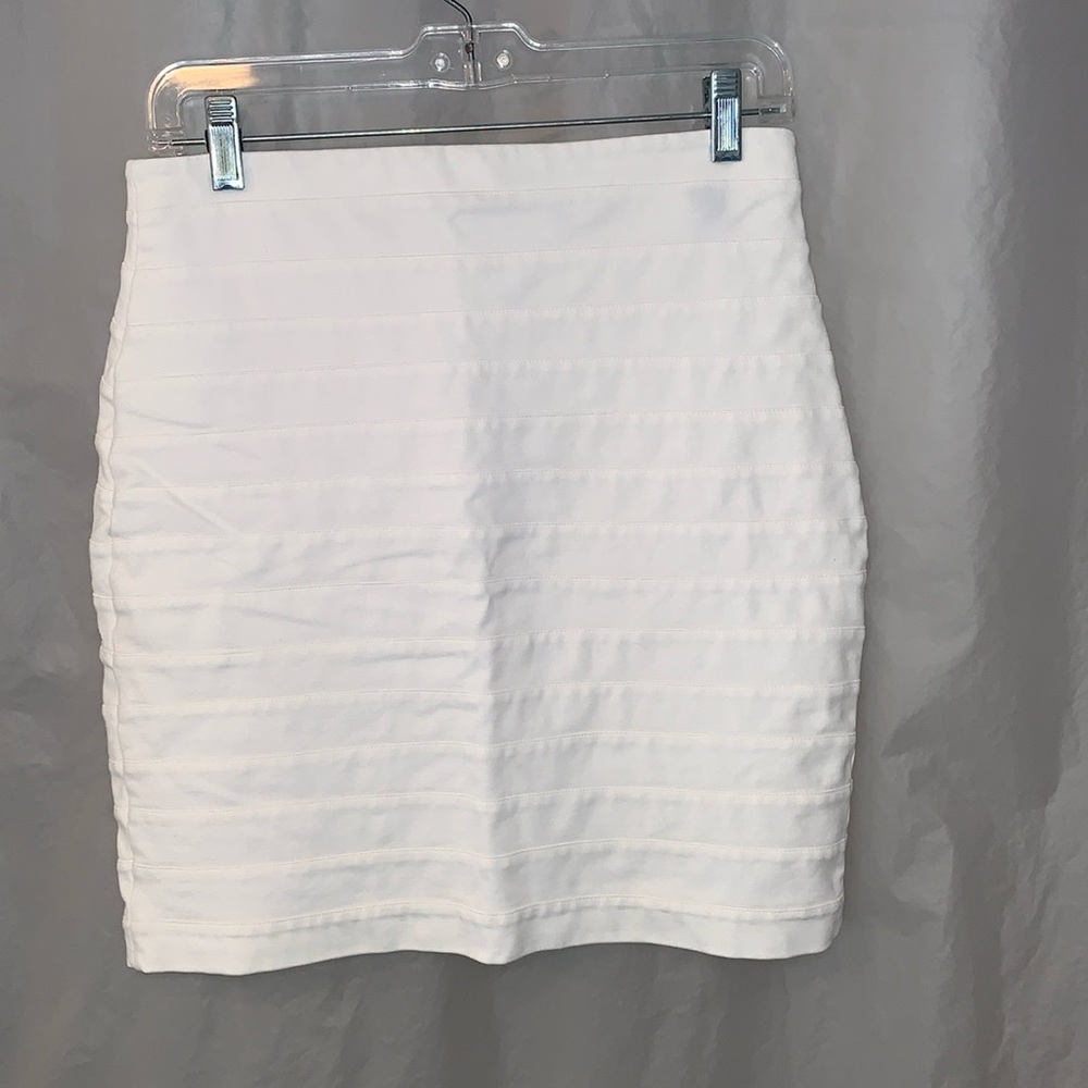 LNWOT 6 White / Off White Express Bandage Bodycon Skirt